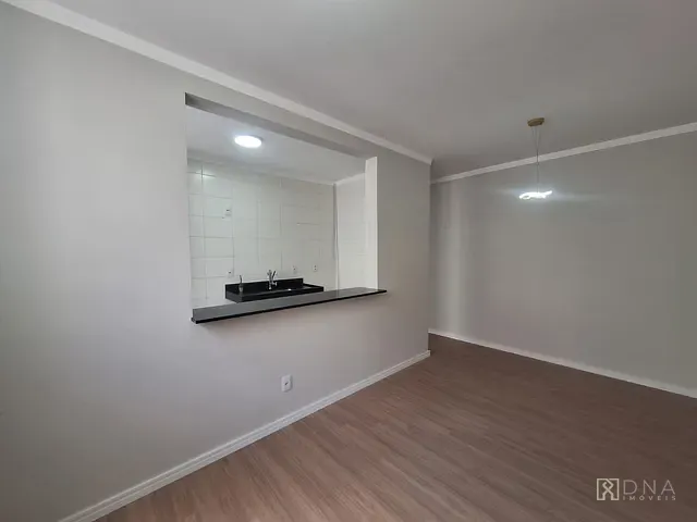 Apartamento 2 quartos e 1 banheiro, à venda, no bairro Jardim das Indústrias em São José dos Campos