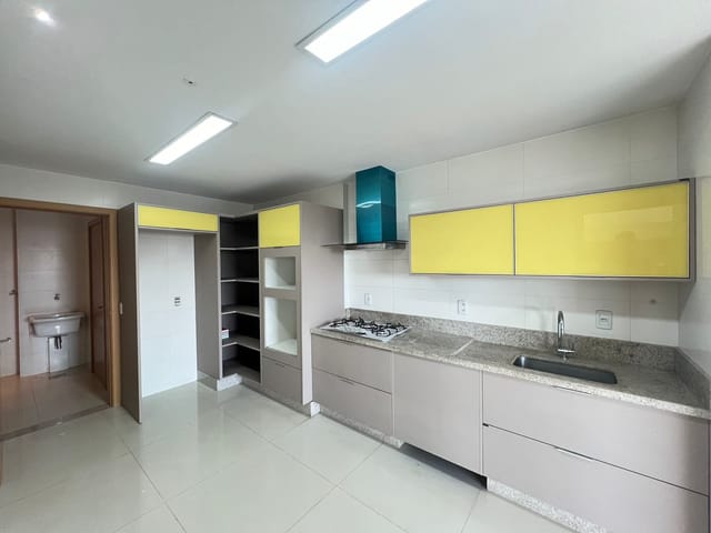 Apartamento 4 quartos e 6 banheiros, à venda, no bairro Setor Marista em Goiânia