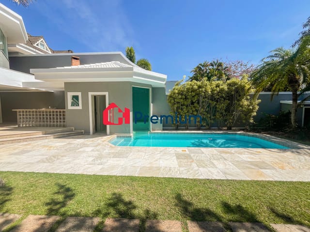 Casa 4 quartos e 7 banheiros, à venda, no bairro Barra da Tijuca em Avenida das Américas