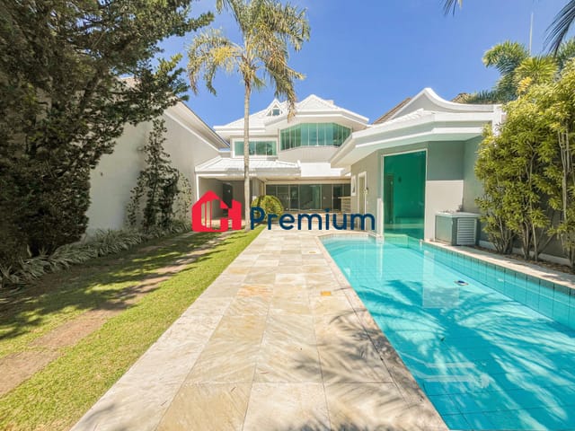 Casa 4 quartos e 7 banheiros, à venda, no bairro Barra da Tijuca em Avenida das Américas