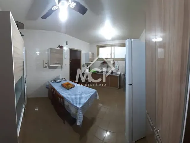Apartamento com 175m² 3 quartos e 2 banheiros, à venda, no bairro Centro em Pelotas