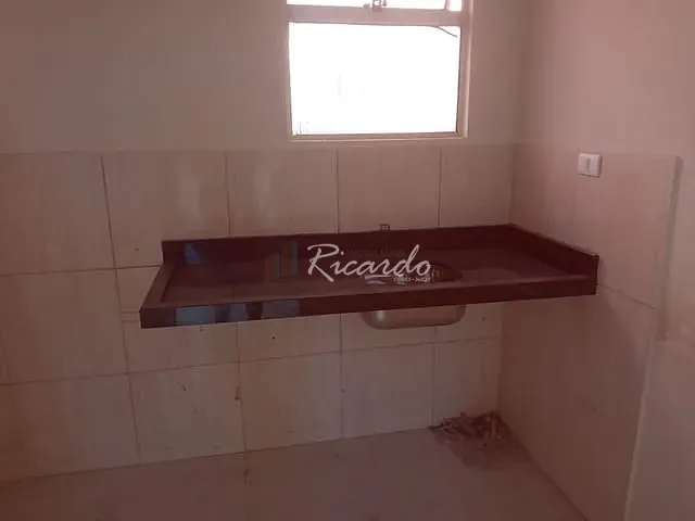 Apartamento 3 quartos e 1 banheiro, à venda, no bairro Jardim Santa Cruz em Londrina
