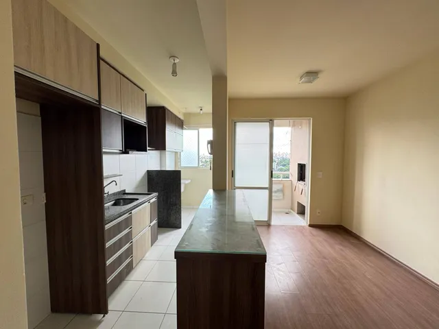 Apartamento com 10m² 3 quartos e 2 banheiros, à venda, no bairro Aurora em Londrina