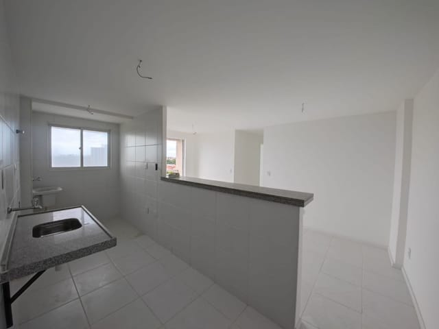 Apartamento 3 quartos e 2 banheiros, para alugar, no bairro Parangaba em Fortaleza