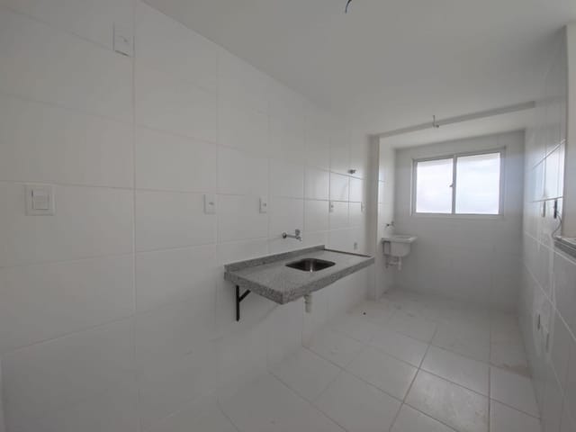 Apartamento 3 quartos e 2 banheiros, para alugar, no bairro Parangaba em Fortaleza