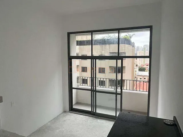 Apartamento 1 quarto e 1 banheiro, à venda, no bairro Jardim das Acácias em São Paulo
