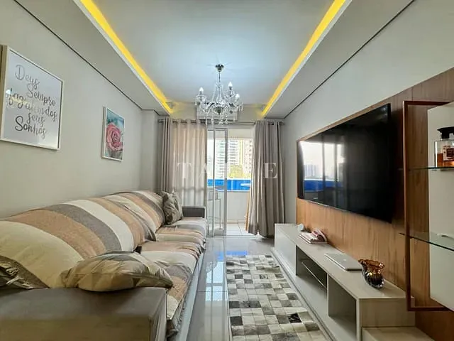 Apartamento com 100m² 2 quartos e 1 banheiro, à venda, no bairro Centro em Londrina