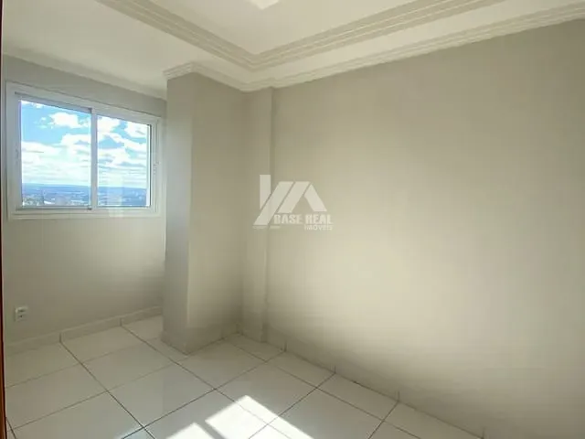 Apartamento com 122m² 3 quartos e 2 banheiros, à venda ou para alugar, no bairro Centro em Guarapuava