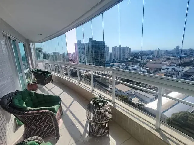 Apartamento 3 quartos e 4 banheiros, à venda, no bairro Centro em Campos dos Goytacazes