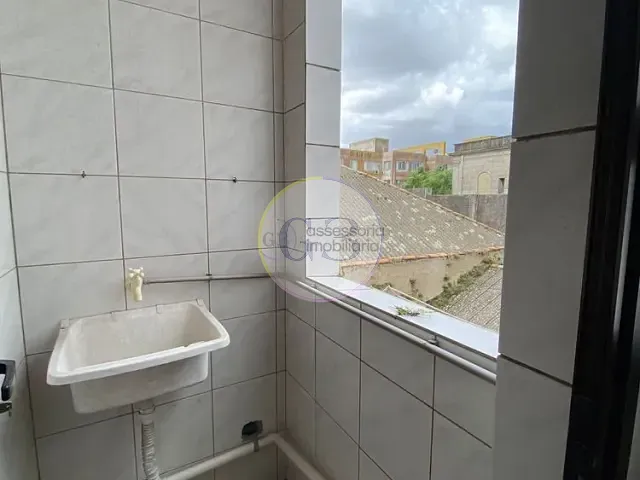 Apartamento 2 quartos e 1 banheiro, para alugar, no bairro Centro em Rio Grande