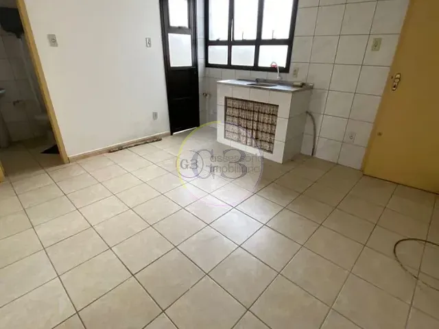 Apartamento 2 quartos e 1 banheiro, para alugar, no bairro Centro em Rio Grande
