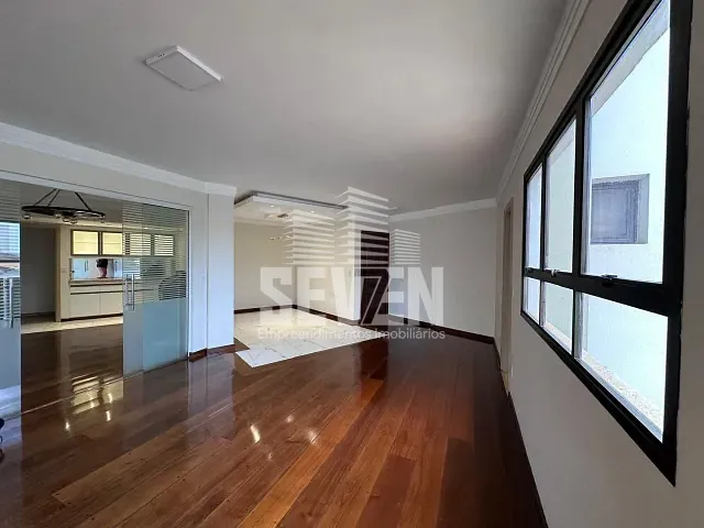 Apartamento com 190m² 3 quartos e 3 banheiros, à venda, no bairro Centro em Bauru