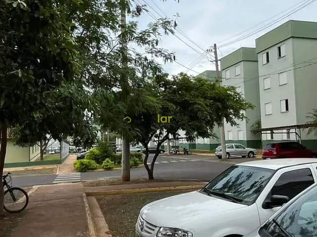 Apartamento 2 quartos e 1 banheiro, à venda ou para alugar, no bairro Conjunto Habitacional Engenheiro Otávio Rasi em Bauru
