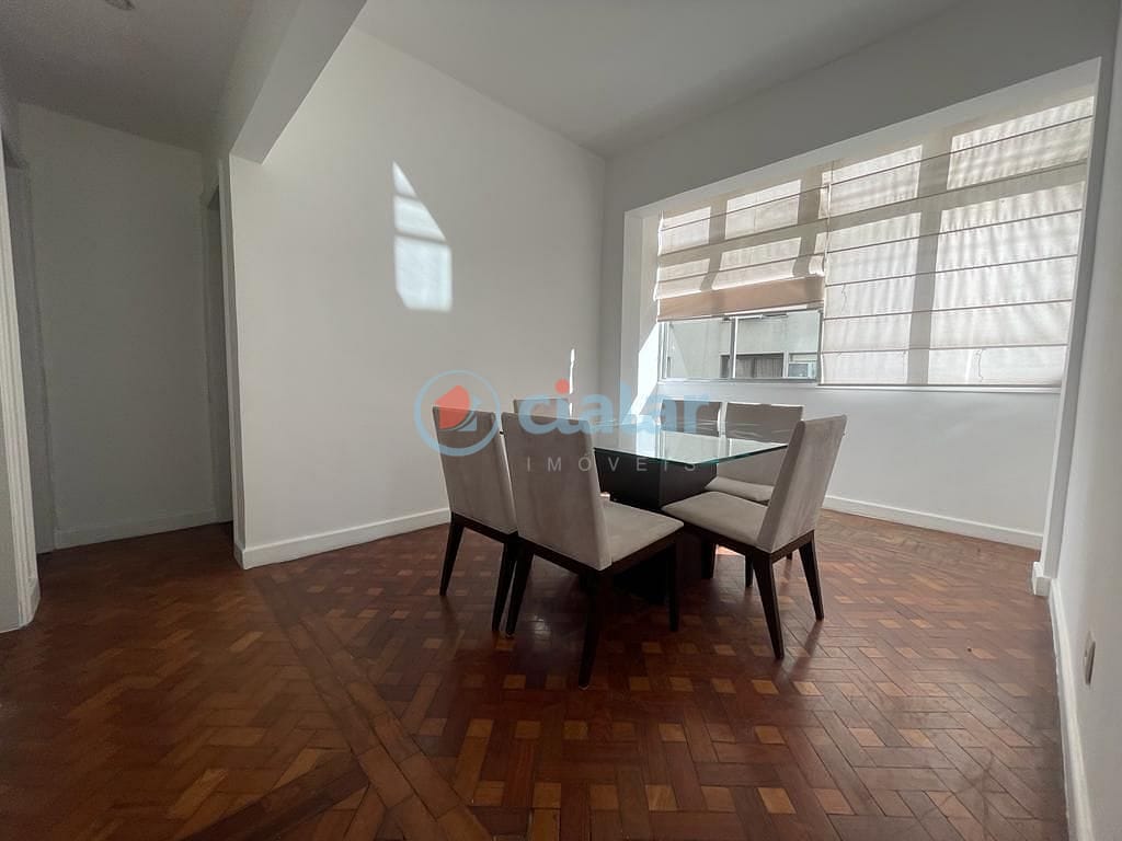 Apartamento à venda com 3 quartos, 100m² - Foto 2