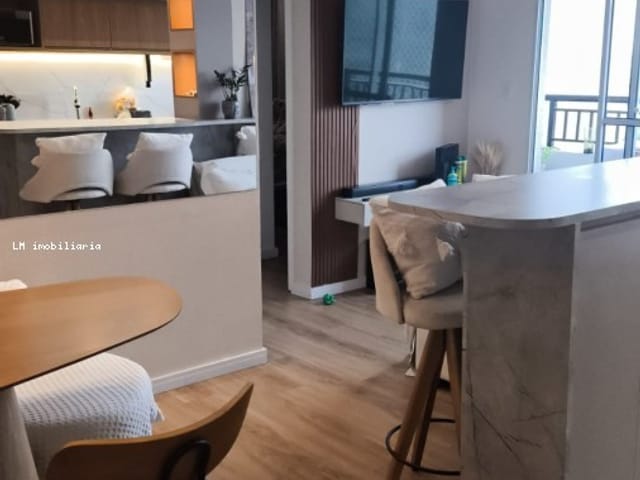 Apartamento 2 quartos e 1 banheiro, à venda, no bairro Jardim Débora em Poá