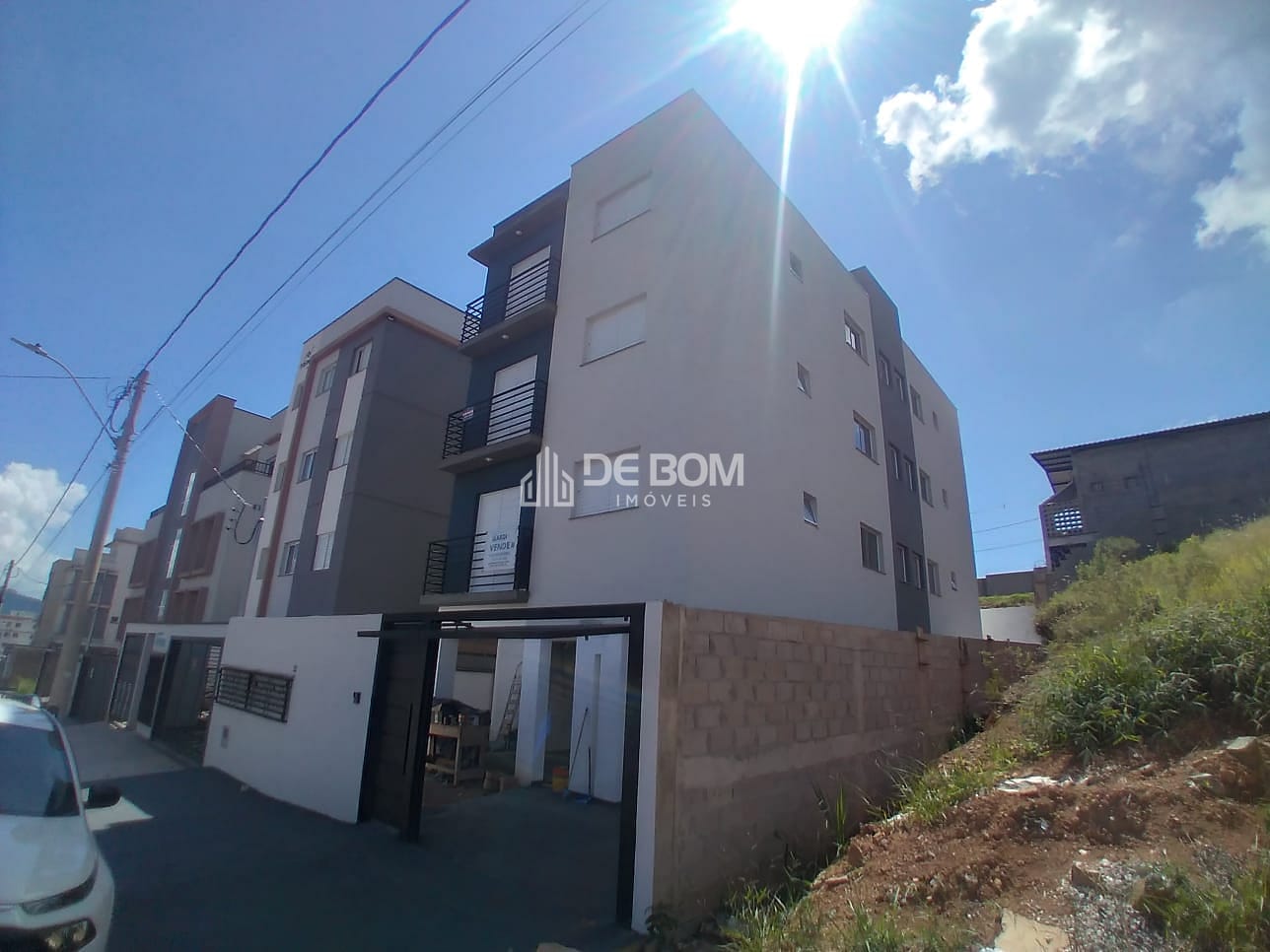 Apartamento à venda com 2 quartos, 60m² - Foto 2