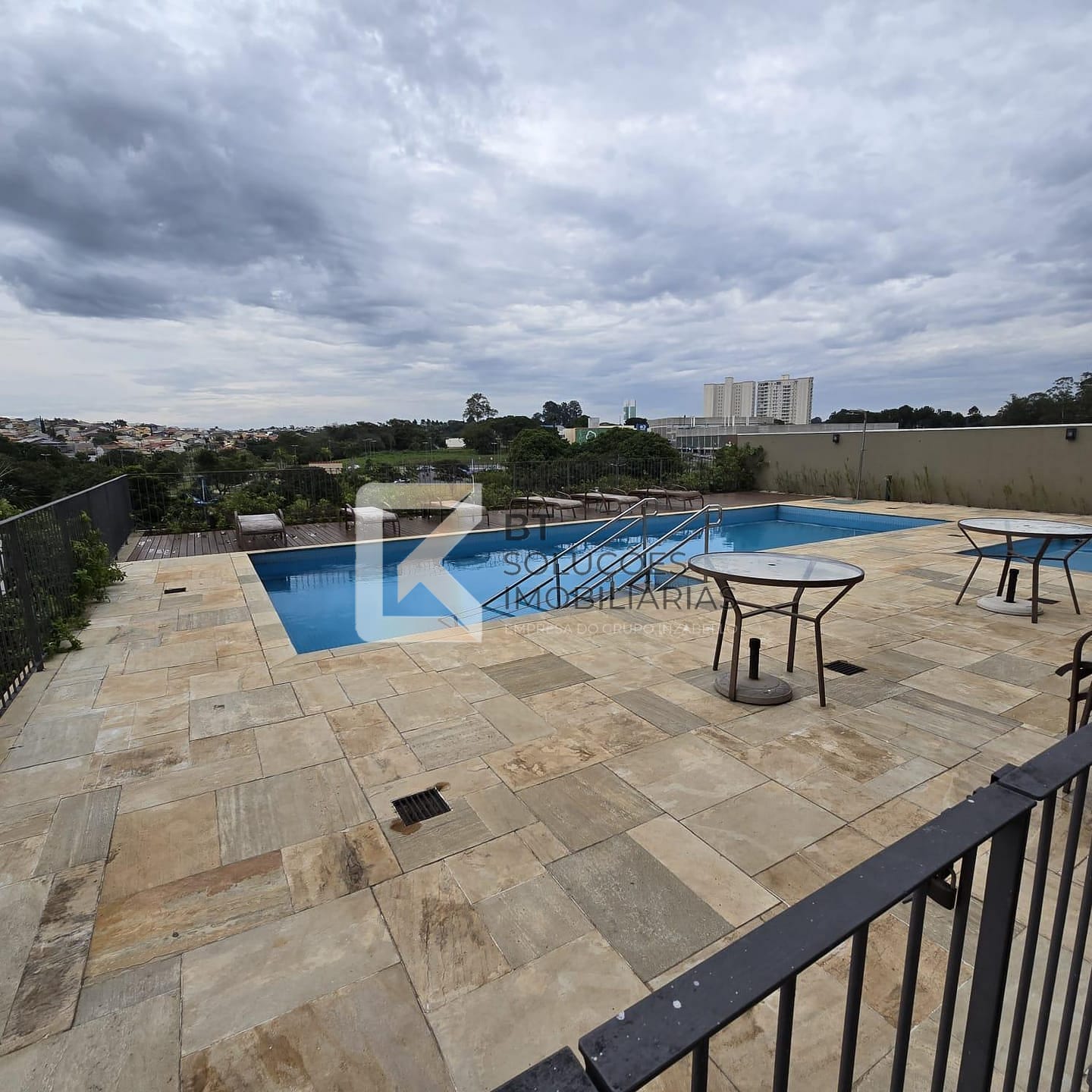 Apartamento para alugar com 3 quartos, 103m² - Foto 17
