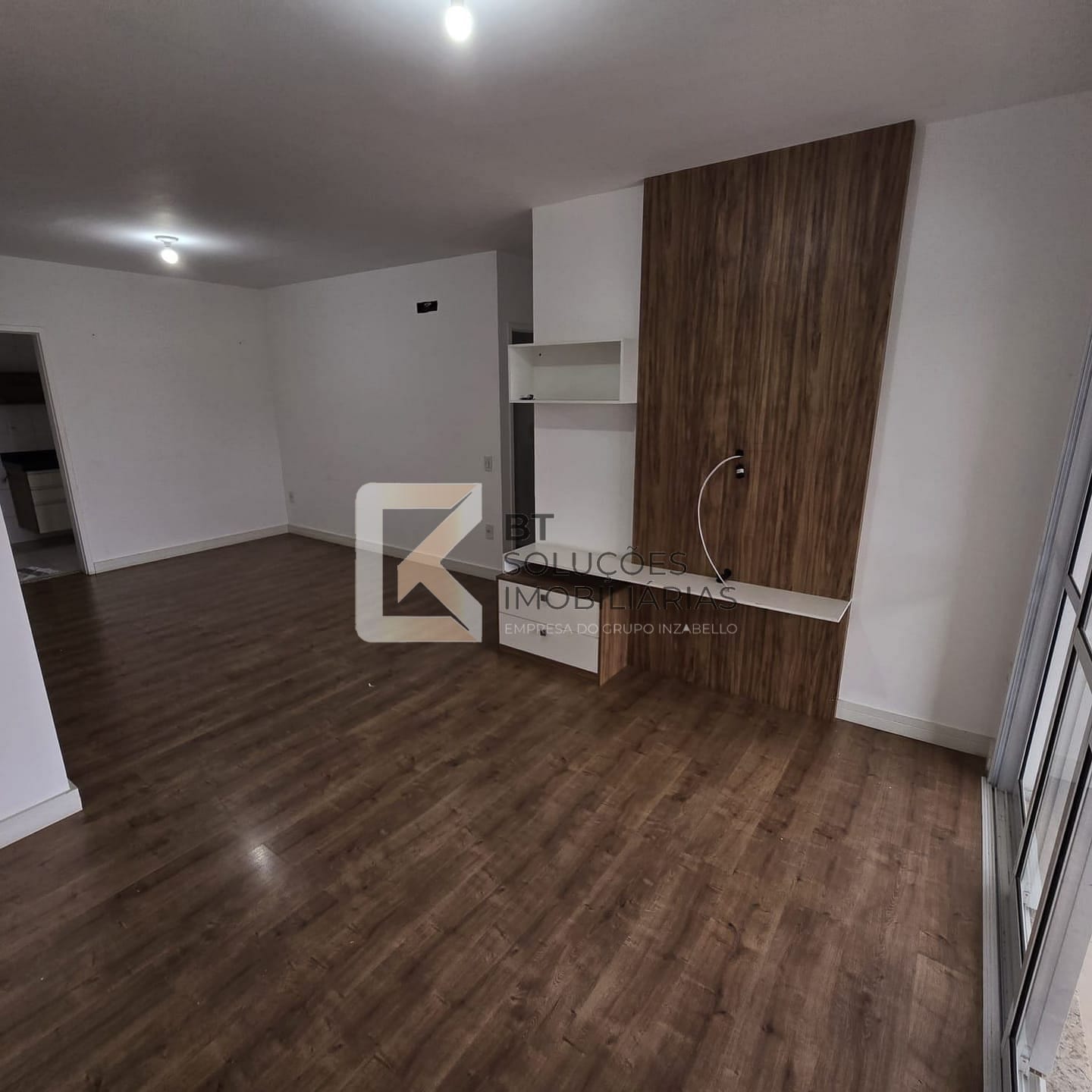 Apartamento para alugar com 3 quartos, 103m² - Foto 4