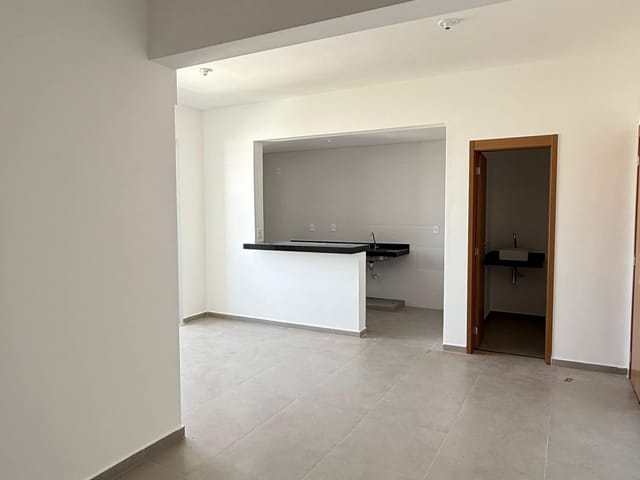 Apartamento 2 quartos e 1 banheiro, à venda ou para alugar, no bairro Centro em Lavras
