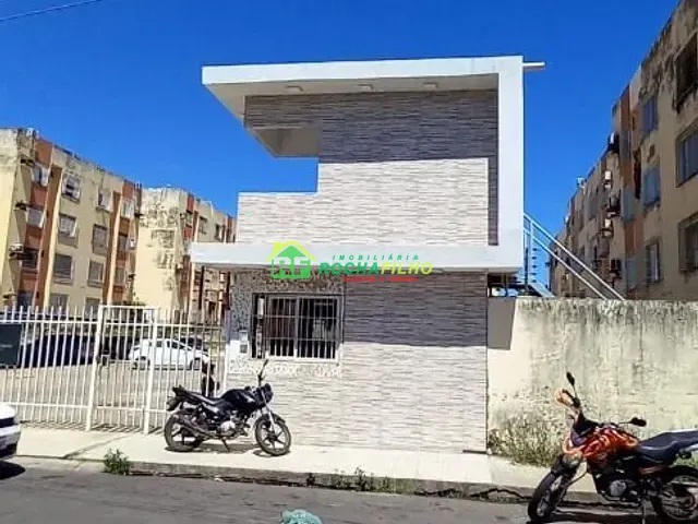Apartamento à venda ou para alugar, no bairro Monte Castelo em Teresina