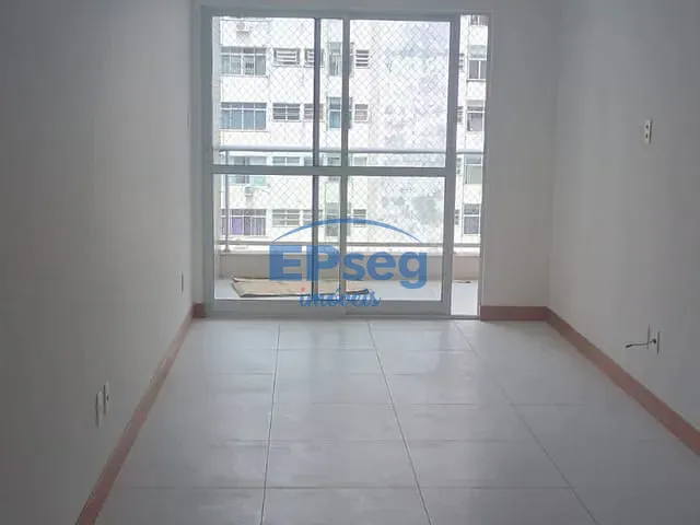 Apartamento 1 quarto e 1 banheiro, à venda, no bairro Barra em Salvador