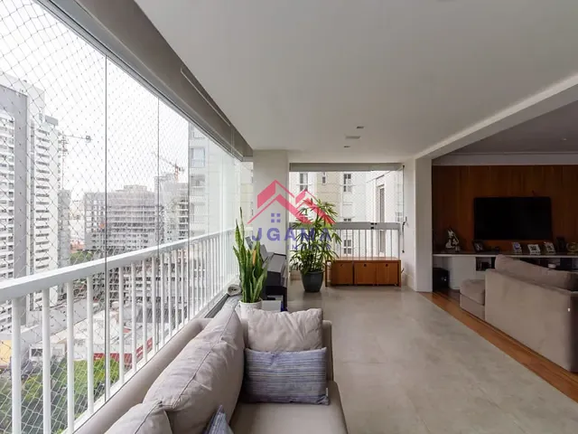 Apartamento 4 quartos e 5 banheiros, à venda, no bairro Moema em São Paulo
