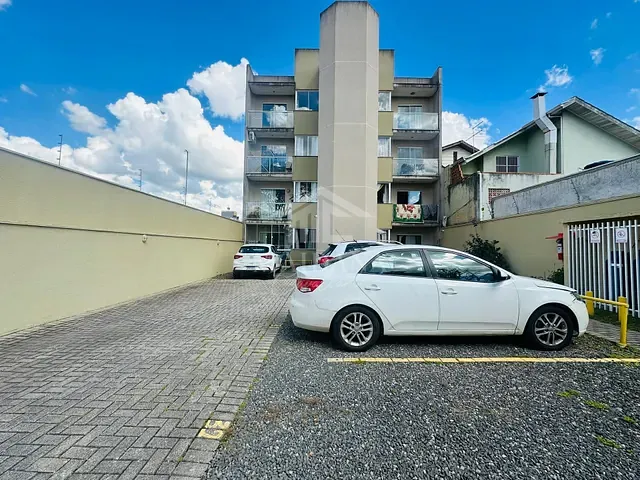 Apartamento com 62m² 2 quartos e 1 banheiro, à venda, no bairro Cruzeiro em São José dos Pinhais