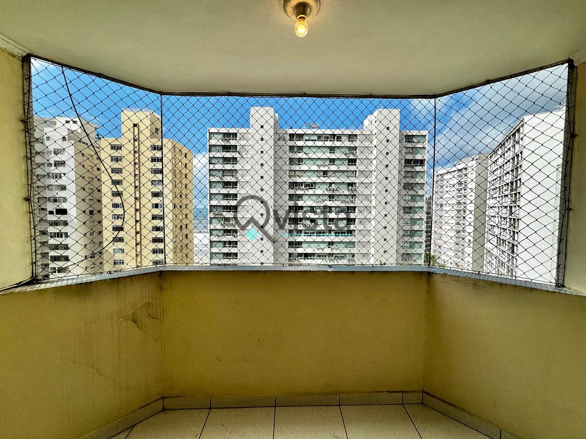 Apartamento à venda com 2 quartos, 70m² - Foto 3