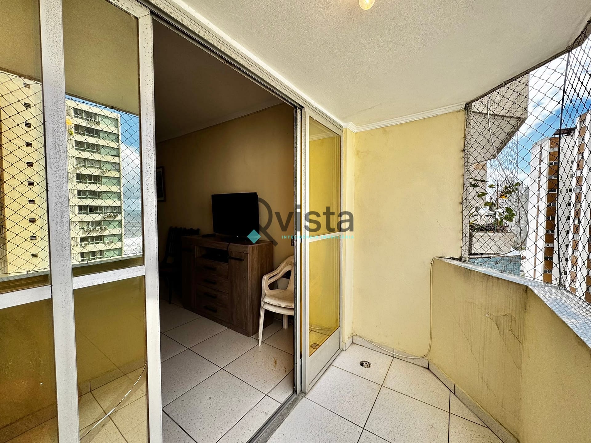 Apartamento à venda com 2 quartos, 70m² - Foto 4