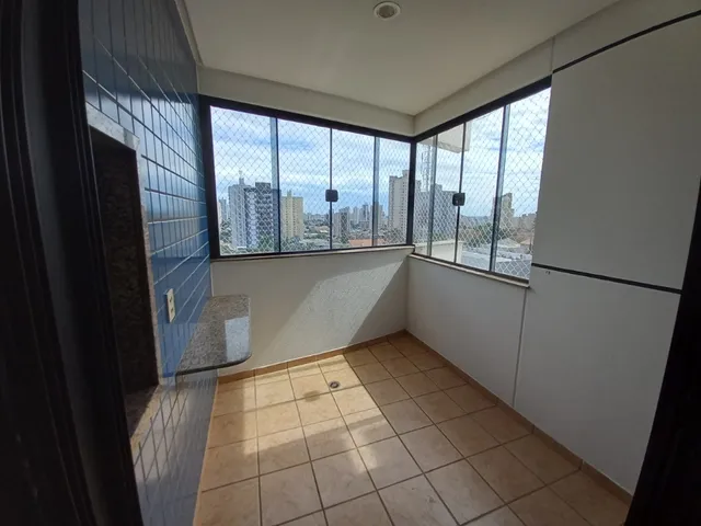 Apartamento com 106m² 3 quartos e 3 banheiros, para alugar, no bairro Centro em Campo Grande
