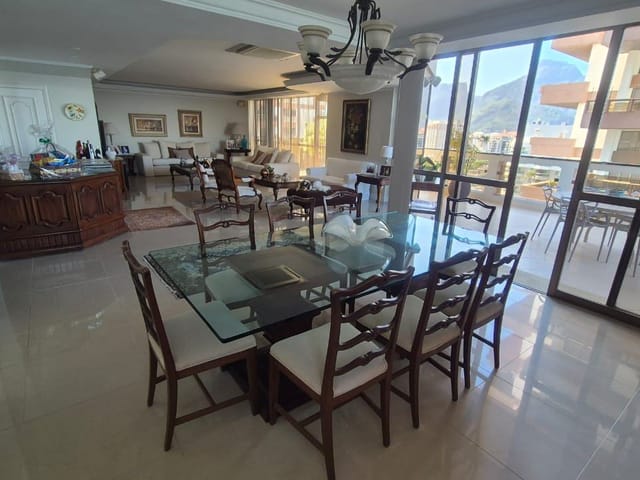 Apartamento com 310m² 4 quartos e 4 banheiros, à venda, no bairro Barra da Tijuca em Rio de Janeiro