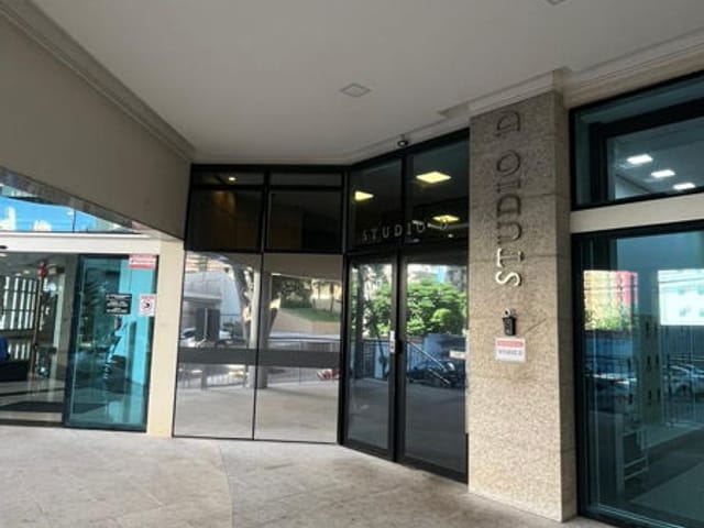 Foto do Apartamento - Apartamento para Locação, Edificio Studio D, 02 Quartos (01 suíte), Sacada, 68 m² útil, 01 garagem, Centro, Londrina - PR | ZBM NEGOCIOS IMOBILIARIOS