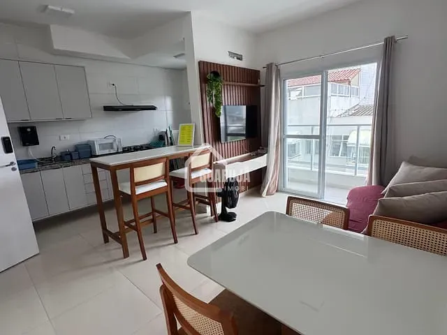 Apartamento 1 quarto e 1 banheiro, à venda ou para alugar, no bairro Enseada em Guarujá