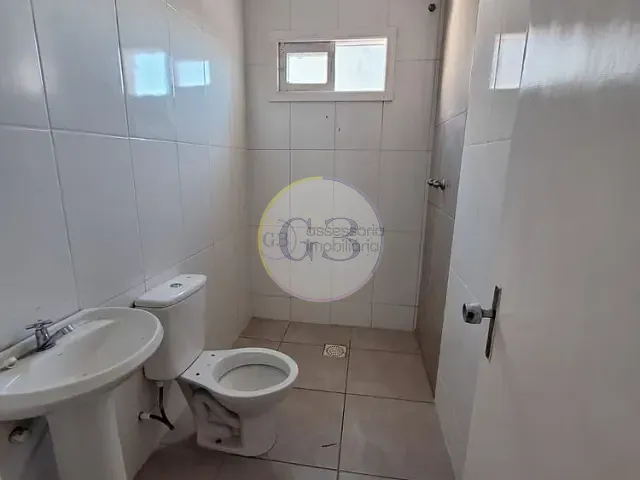 Apartamento 2 quartos e 2 banheiros, à venda ou para alugar, no bairro Centro em Rio Grande