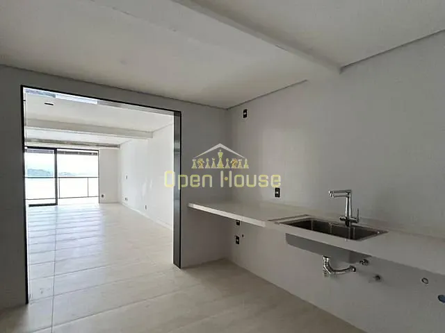 Apartamento 4 quartos e 4 banheiros, à venda, no bairro Gambôa do Belém (Cunhambebe) em Angra dos Reis