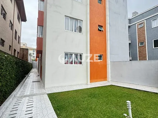Apartamento com 107m² 3 quartos e 1 banheiro, à venda, no bairro Bom Jesus em São José dos Pinhais