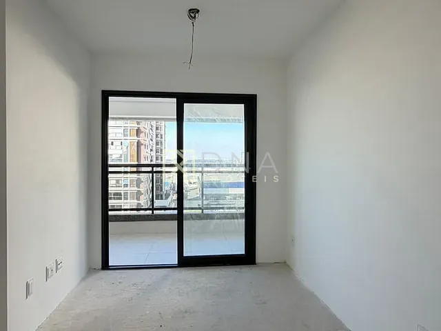 Apartamento 2 quartos e 2 banheiros, à venda, no bairro Condomínio Royal Park em São José dos Campos