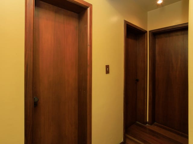 Apartamento com 211m² 3 quartos e 3 banheiros, à venda ou para alugar, no bairro Centro em Pelotas