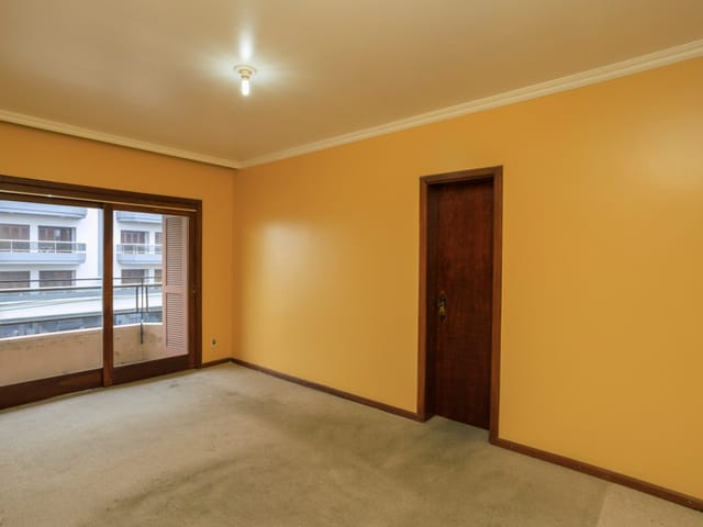 Apartamento com 211m² 3 quartos e 3 banheiros, à venda ou para alugar, no bairro Centro em Pelotas