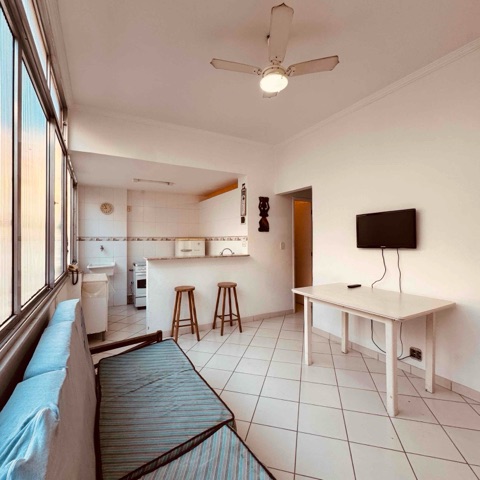 Apartamento 2 quartos e 1 banheiro, à venda, no bairro Centro em Cabo Frio