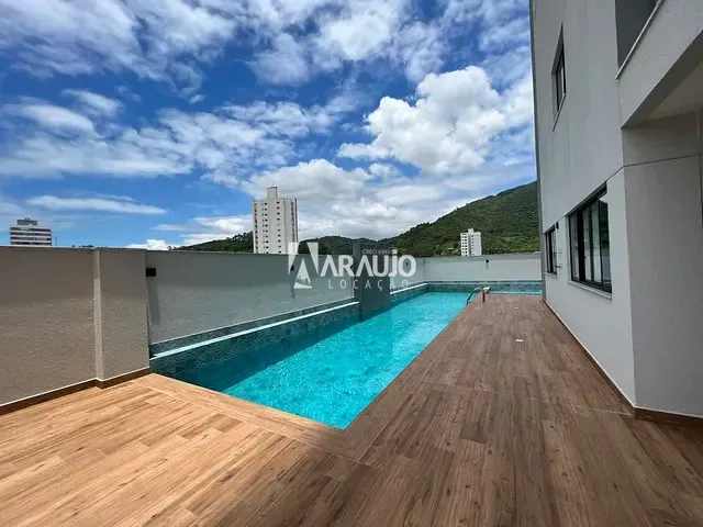 Apartamento com 83m² 2 quartos e 1 banheiro, para alugar, no bairro Fazenda em Itajaí