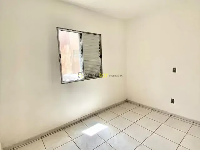 Apartamento 1 quarto e 1 banheiro, para alugar, no bairro Jardim Dona Lili em Bauru