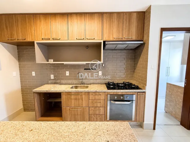 Apartamento 2 quartos e 2 banheiros, à venda, no bairro Asa Norte em Brasília