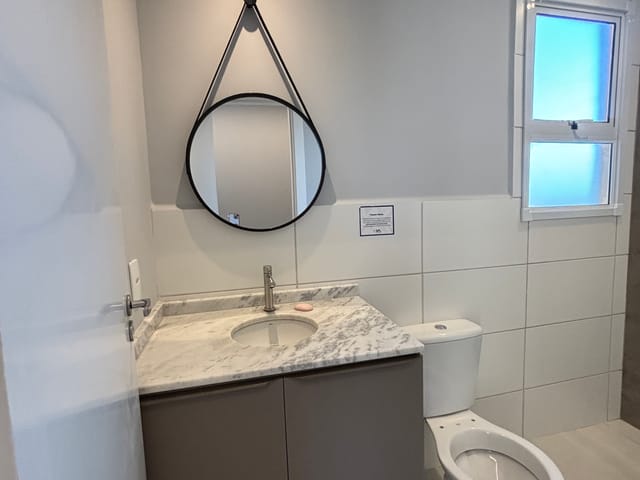 Apartamento com 56m² 2 quartos e 2 banheiros, à venda, no bairro Vila São Francisco em Hortolândia