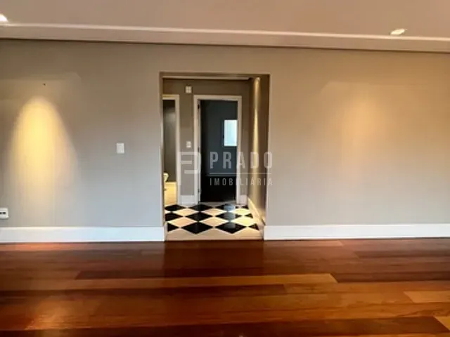Apartamento com 290m² 3 quartos e 5 banheiros, à venda, no bairro Centro em Pelotas