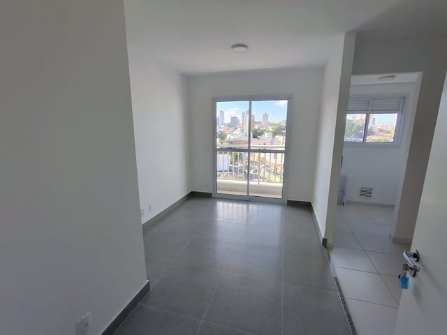 Apartamento 2 quartos e 2 banheiros, para alugar, no bairro Santa Teresinha em Santo André