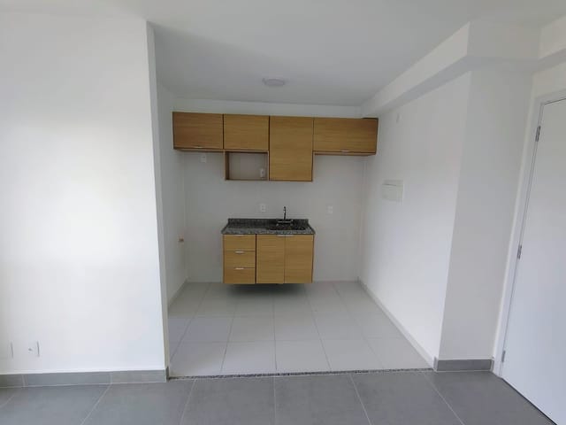 Apartamento 2 quartos e 2 banheiros, para alugar, no bairro Santa Teresinha em Santo André