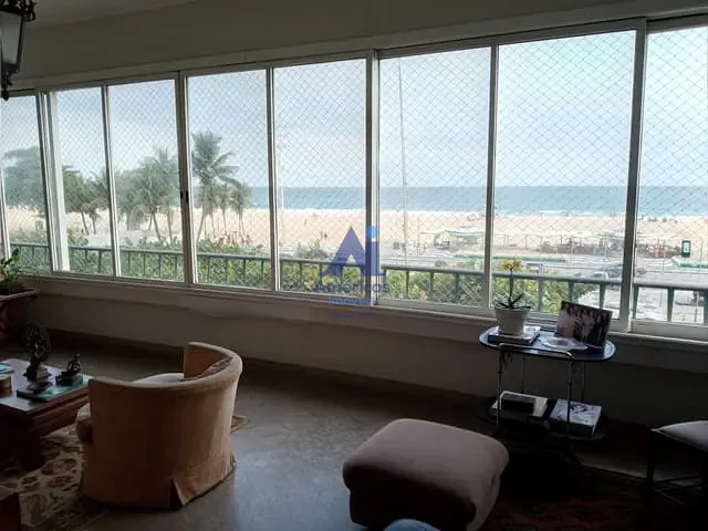 Apartamento com 400m² 4 quartos e 4 banheiros, à venda, no bairro Copacabana em Rio de Janeiro
