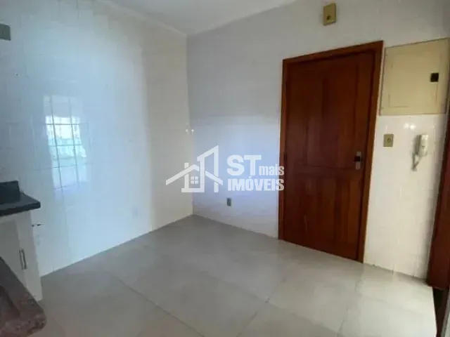 Apartamento com 546m² 3 quartos e 1 banheiro, para alugar, no bairro Centro em Andradas