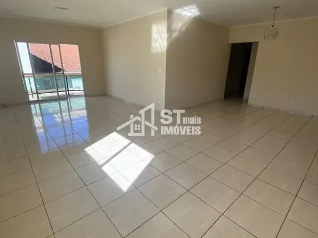 Apartamento com 546m² 3 quartos e 1 banheiro, para alugar, no bairro Centro em Andradas